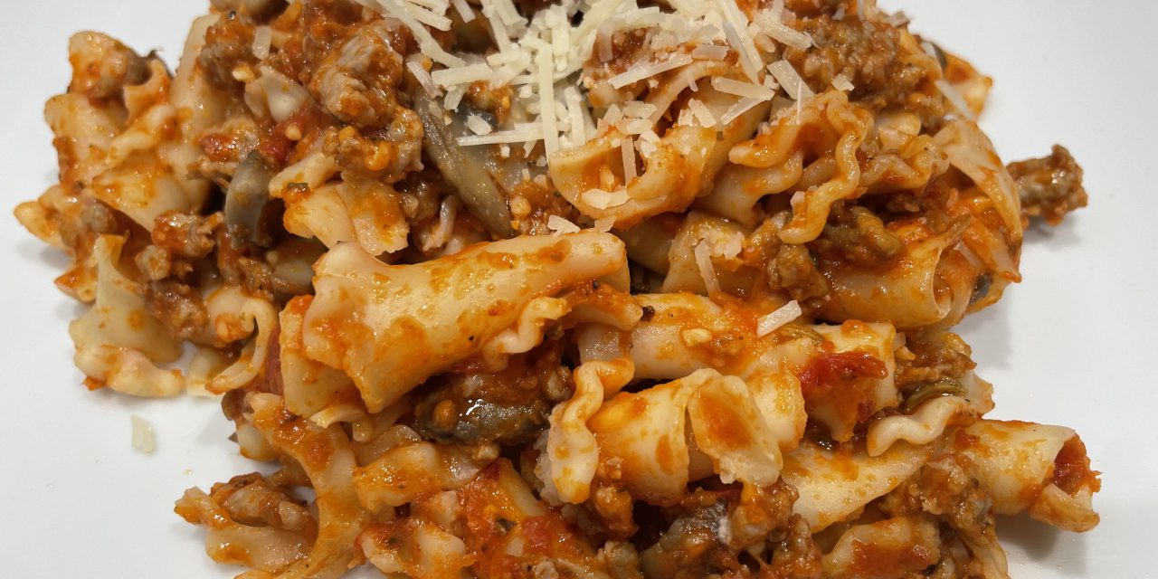 Gigle Pasta with Italian Sausage & Mushroom Marinara Meat Sauce